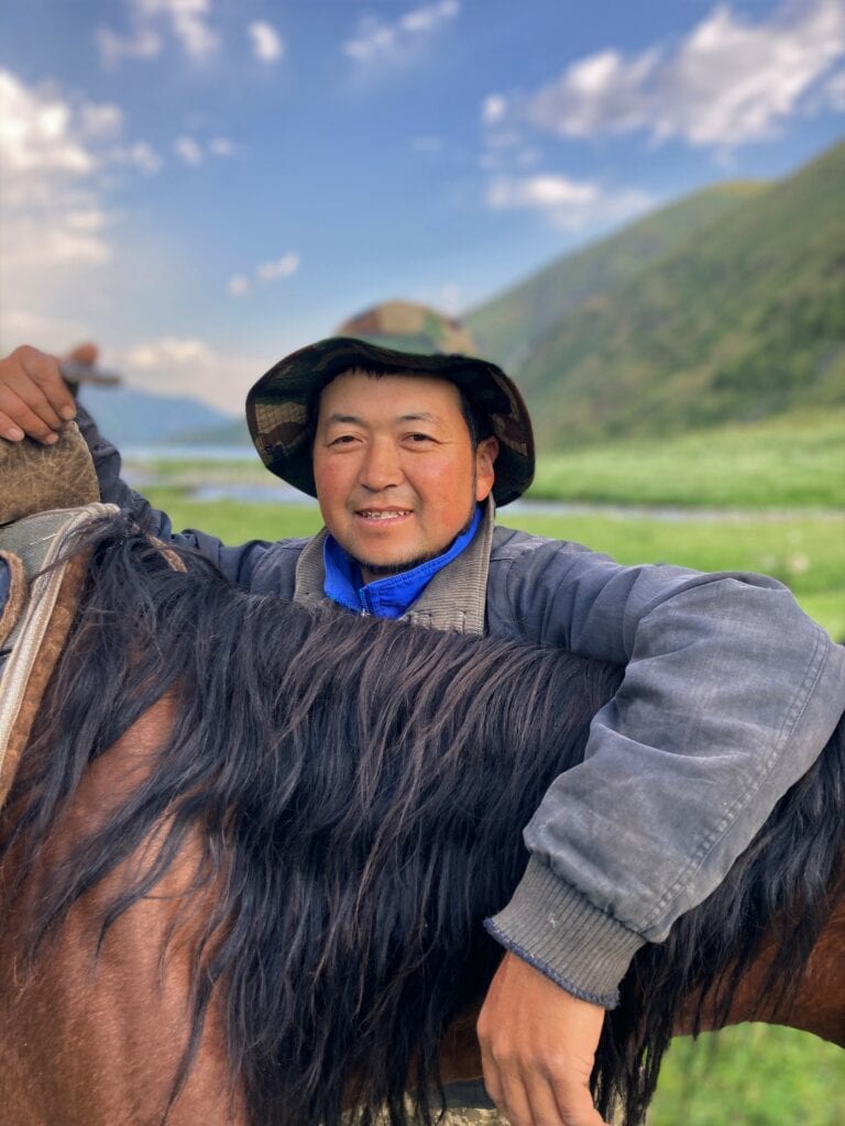 J'AI TRAVERSÉ (une partie de) LA MONGOLIE À CHEVAL ! 